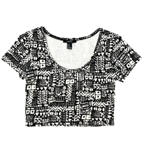 Forever 21 Tops - Forever 21 Graphic  Print Cropped T-shirt Short Sleeve Round neck Black Medium